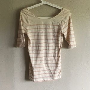 New with tag! Half sleeve tee. Aritzia size M